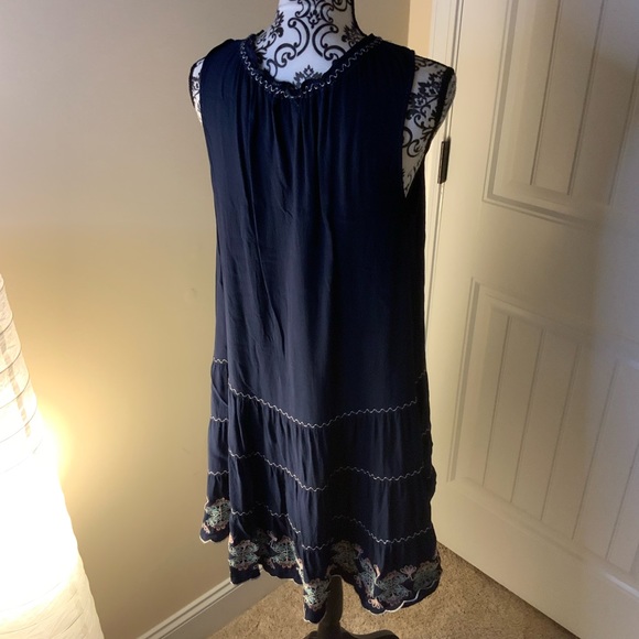 Max Studio Dress - Picture 4 of 4